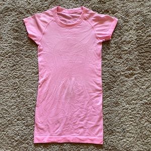 COPY - Lululemon swiftly sz 2 pink SS